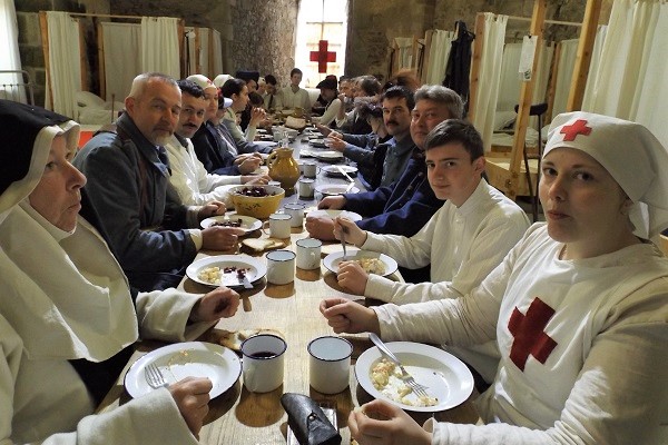 Repas des malades et du personnel de l'Hôpital